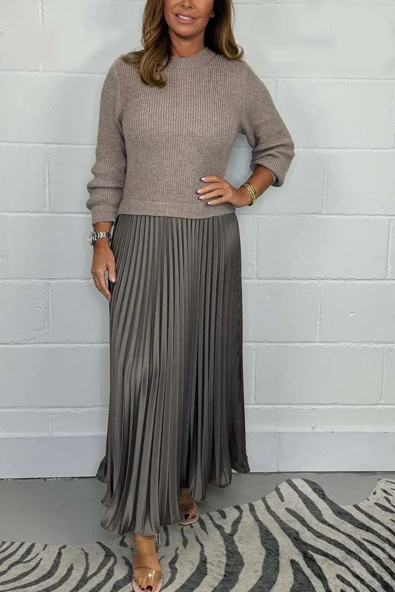 Claudia | Vestido con jersey y falda plisada